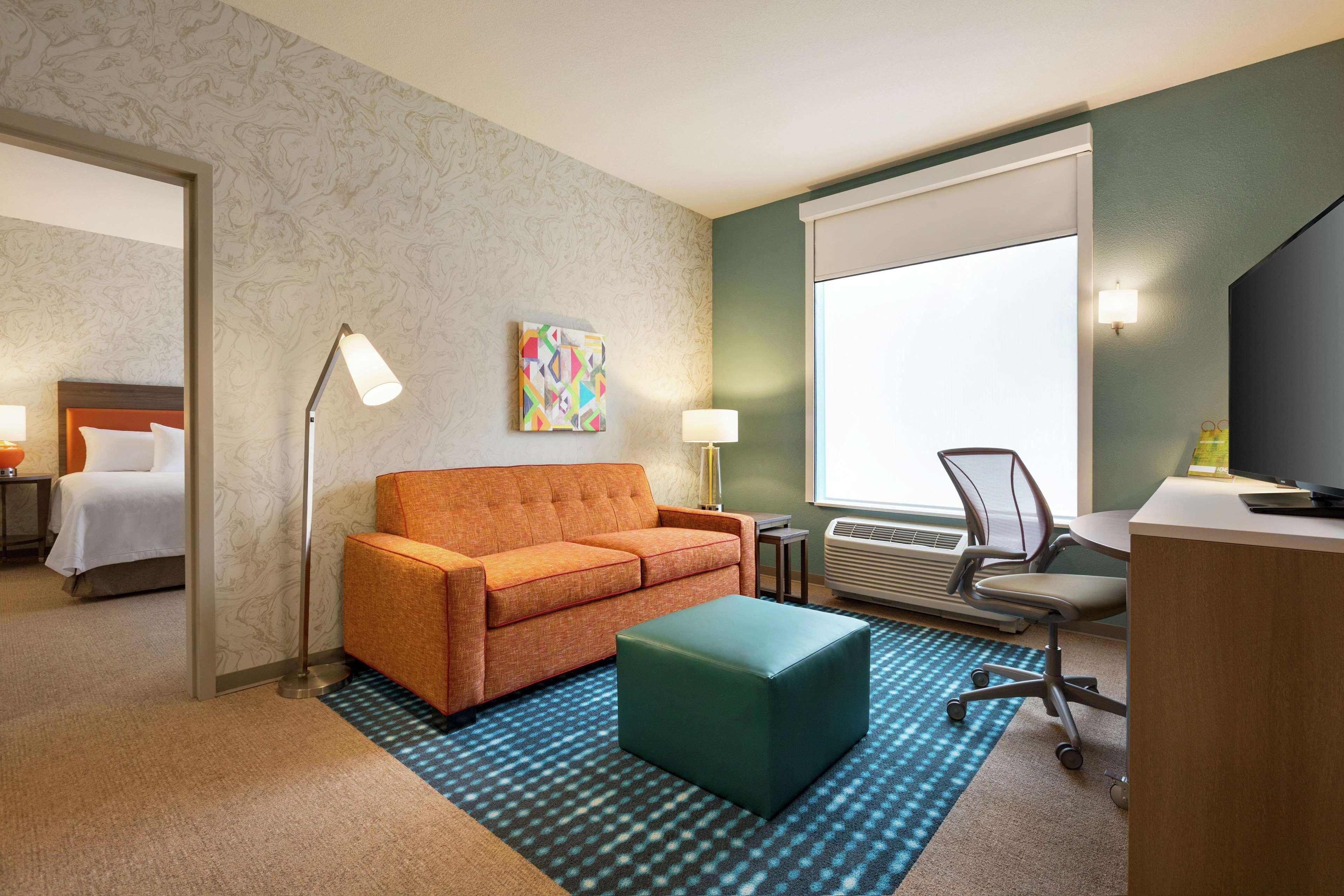 Home2 Suites By Hilton Frederick Bagian luar foto