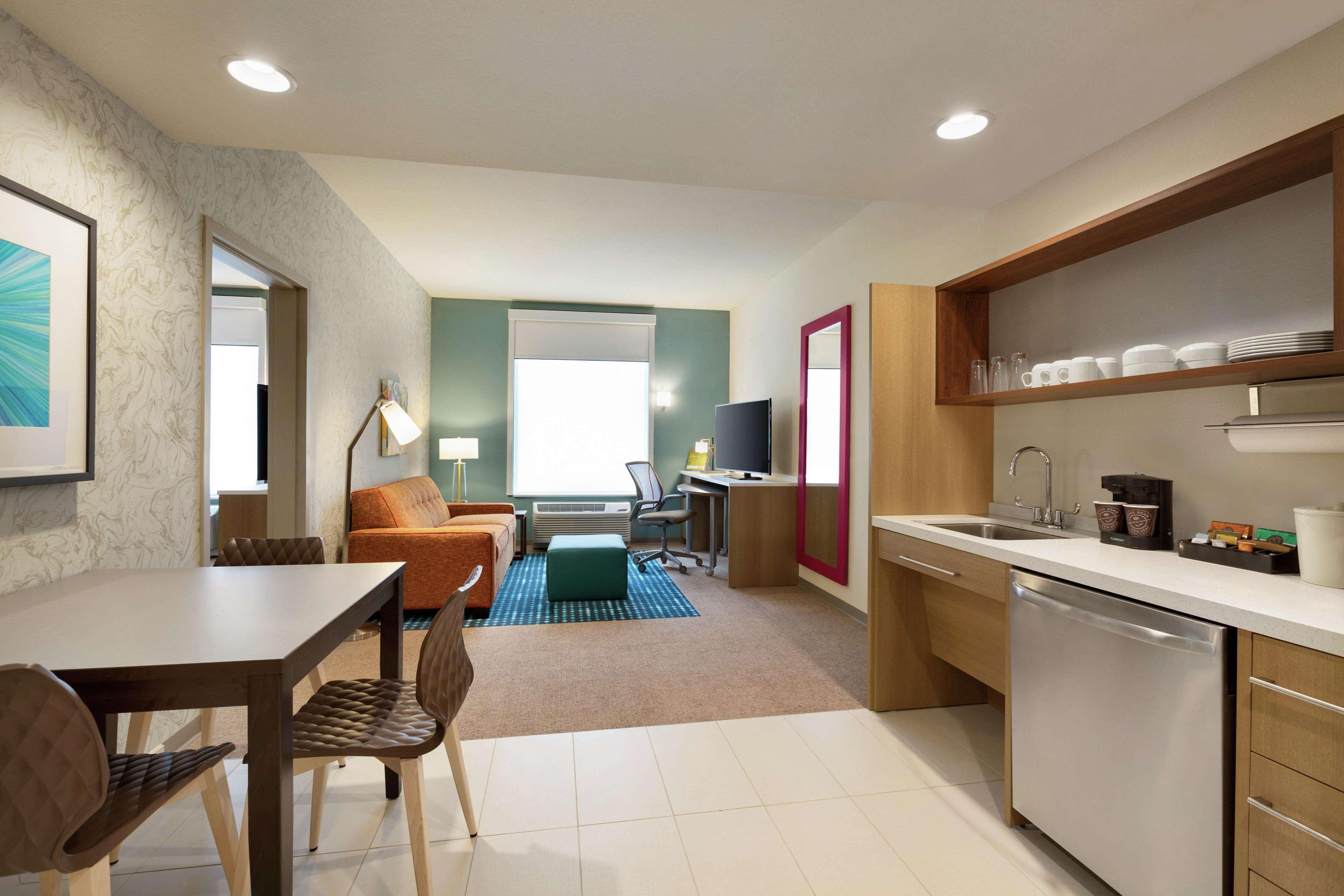 Home2 Suites By Hilton Frederick Bagian luar foto