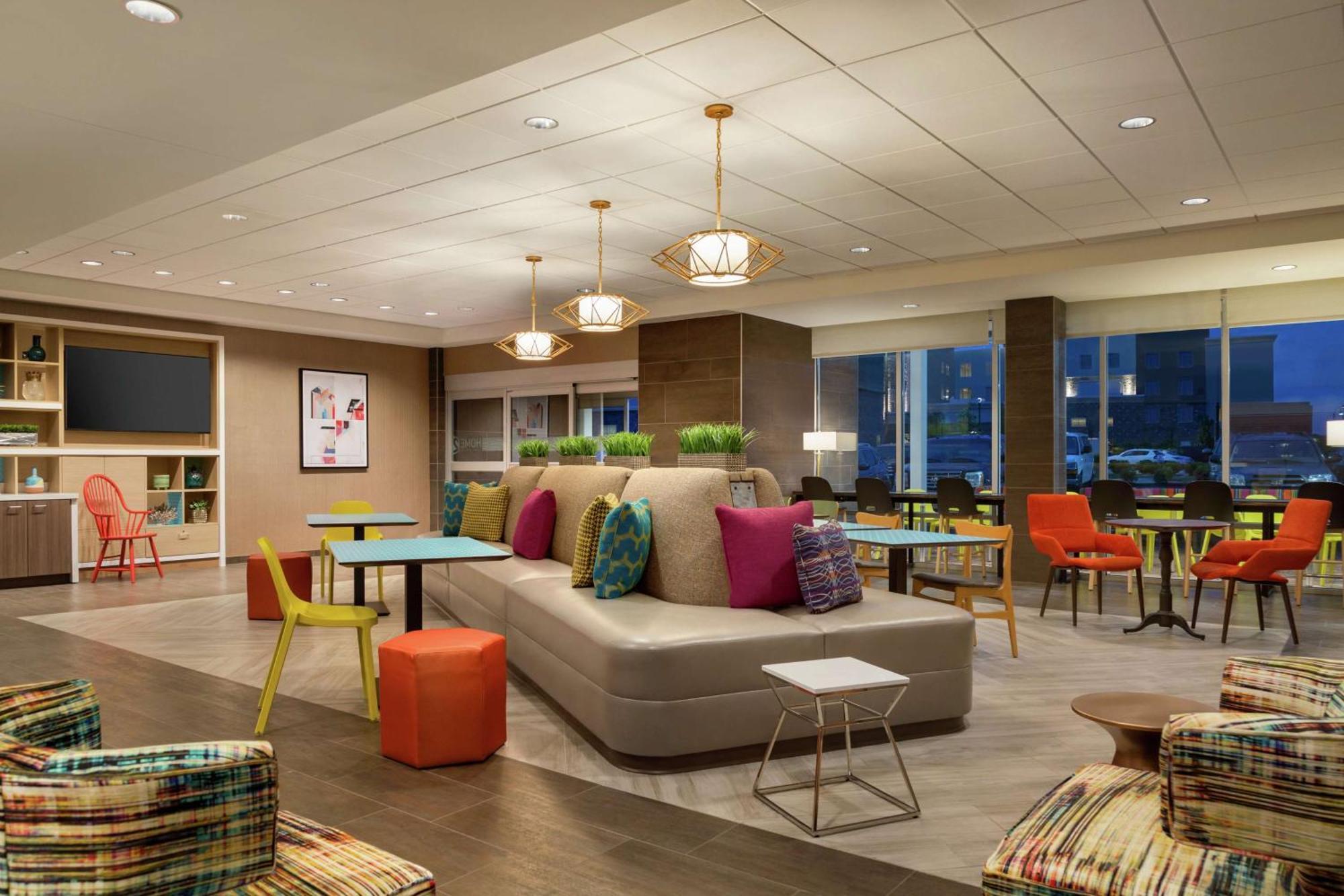 Home2 Suites By Hilton Frederick Bagian luar foto