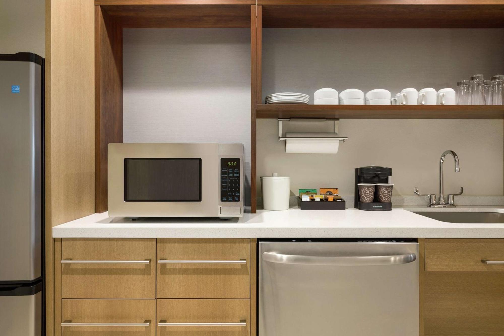 Home2 Suites By Hilton Frederick Bagian luar foto